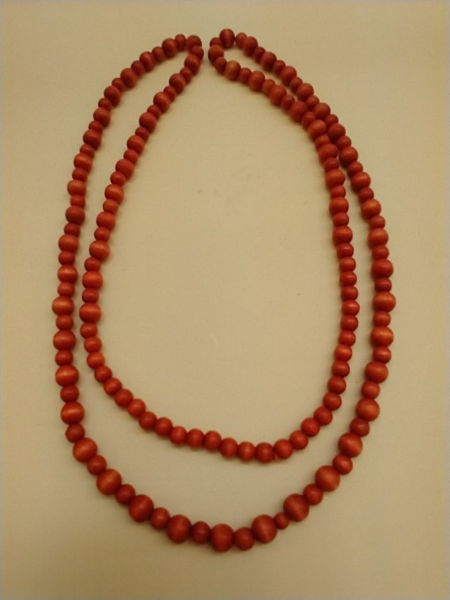 Naszyjnik z drewnianych korali