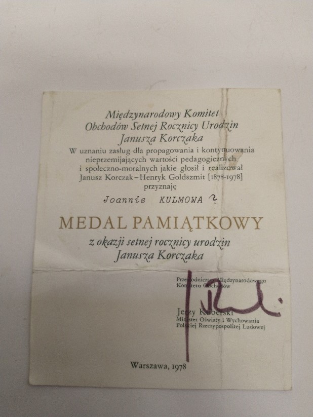 dedykacja medalu Korczaka